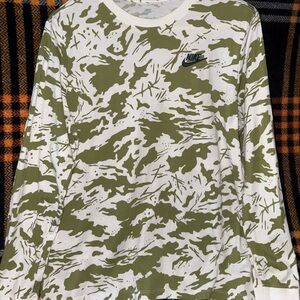 Kids Nike Green and Cream Camo long sleeved Tee